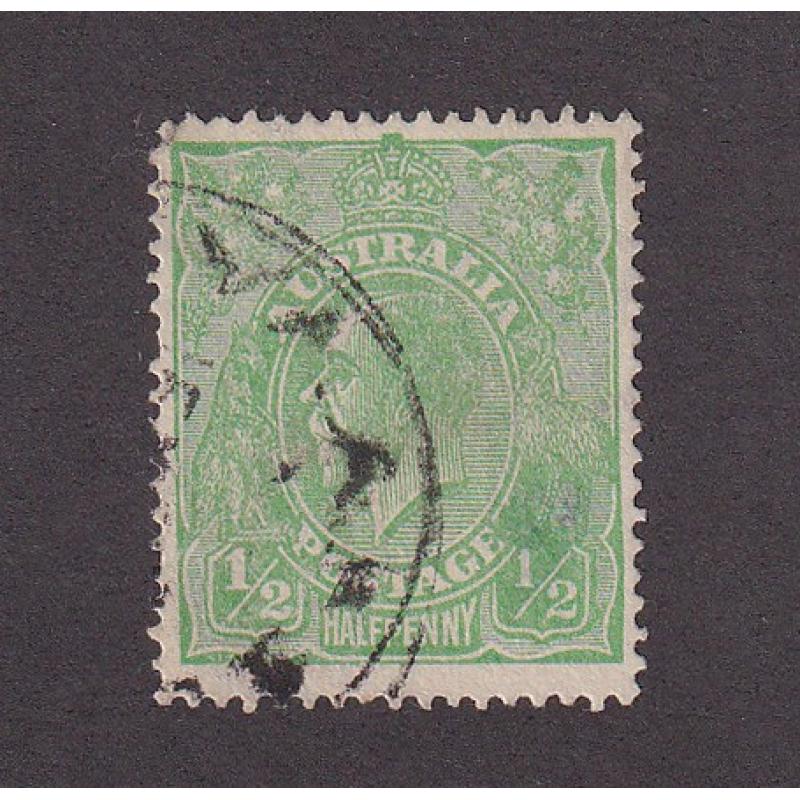 (DA1170) AUSTRALIA · 1918: used ½d yellowish-green KGV defin (LM Wmk) with THIN FRACTION BAR AT RIGHT variety BW 65E(5)s · small thin and a 'weak' NW corner but quite presentable if you are after an example · c.v. AU$250 (2 images)