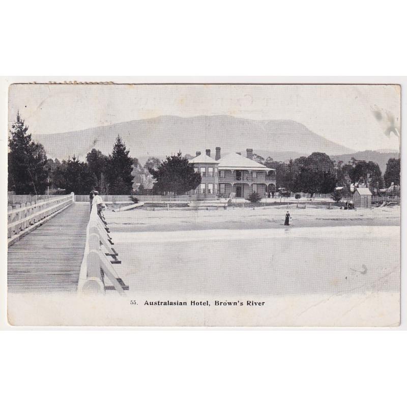 (FE1048) TASMANIA 1908: postally used card from J.W. Beattie's "Tasmanian Series" with a view of the AUSTRALASIAN HOTEL, BROWN'S RIVER (No.55) in  excellent to fine condition