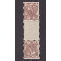 (HK1011) NETHERLANDS · 1924: mint 7½c brown Wilhelmina tête-bêche gutter pair Scott #66a · excellent condition front/back · c.v. US$80 (2 images)