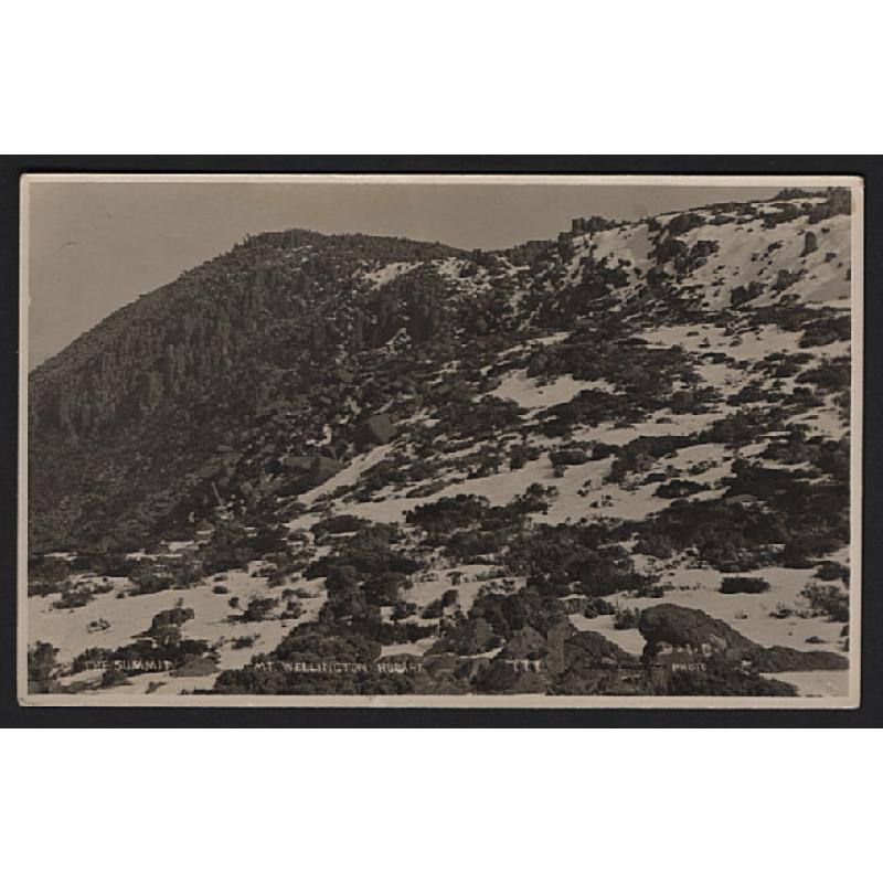 (WW15232) TASMANIA  · 1920s: unused real photo card by D.I.C. w/view THE SUMMIT MT. WELLINGTON numbered '777' in  excellent to fine condition · see full description